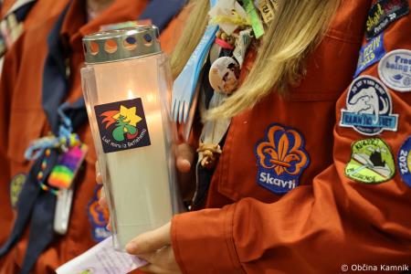 Plamen Luči miru iz Betlehema z geslom »Vstani in sveti!« (10)